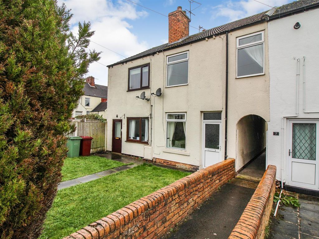 2 bed property for sale in Rotherham Road, Clowne, Chesterfield S43