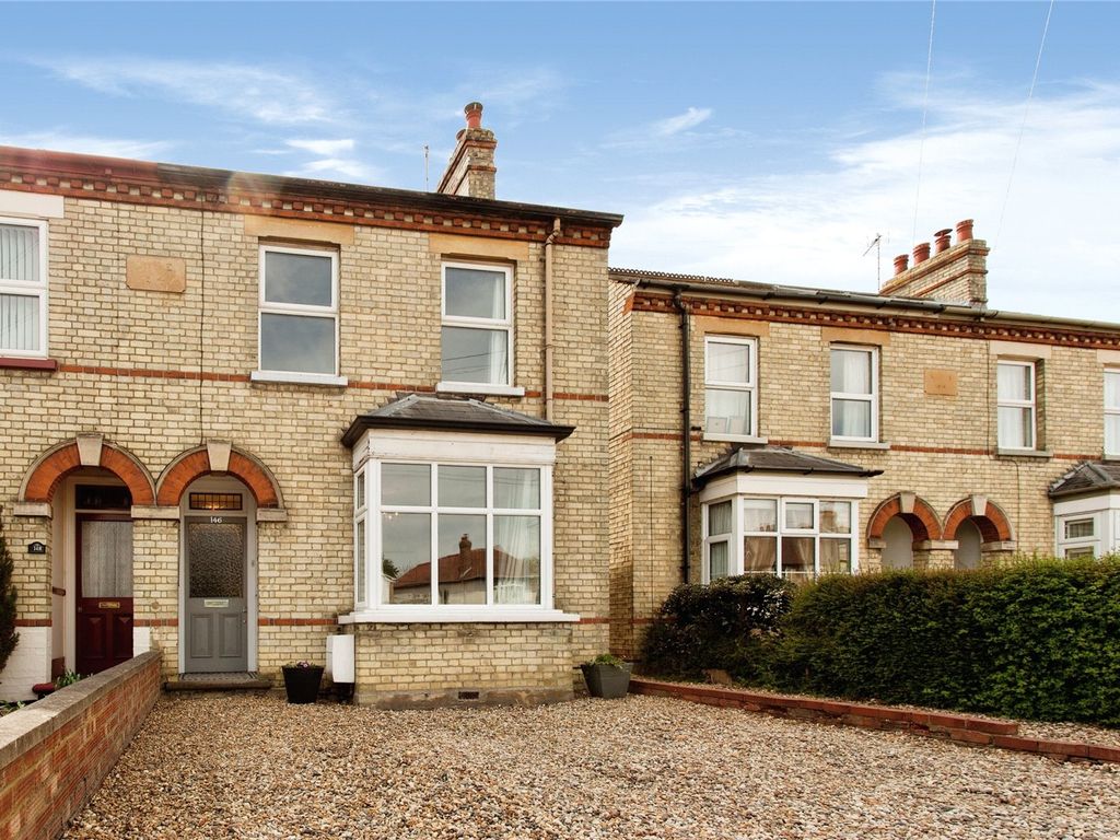 4 bed semidetached house for sale in Shelford Road, Trumpington