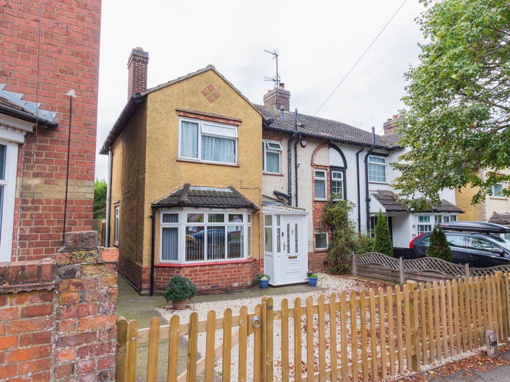 3 bed semidetached house for sale in Irthlingborough Road, Finedon