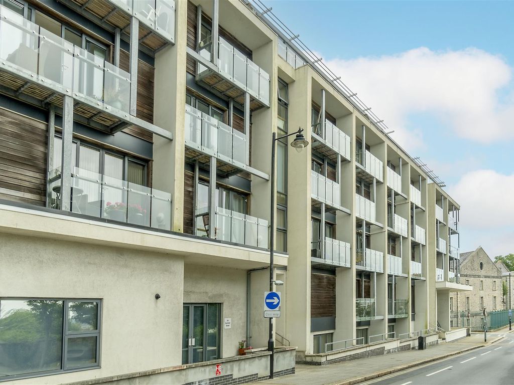 2 bed flat to rent in Durnford Street, Stonehouse, Plymouth PL1 Zoopla