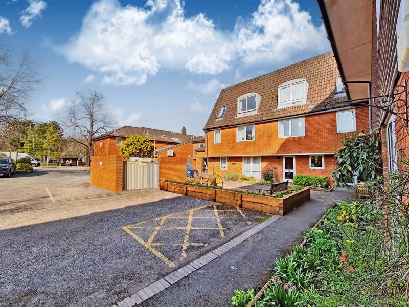 1 bed property to rent in Wey Hill, Haslemere GU27 Zoopla