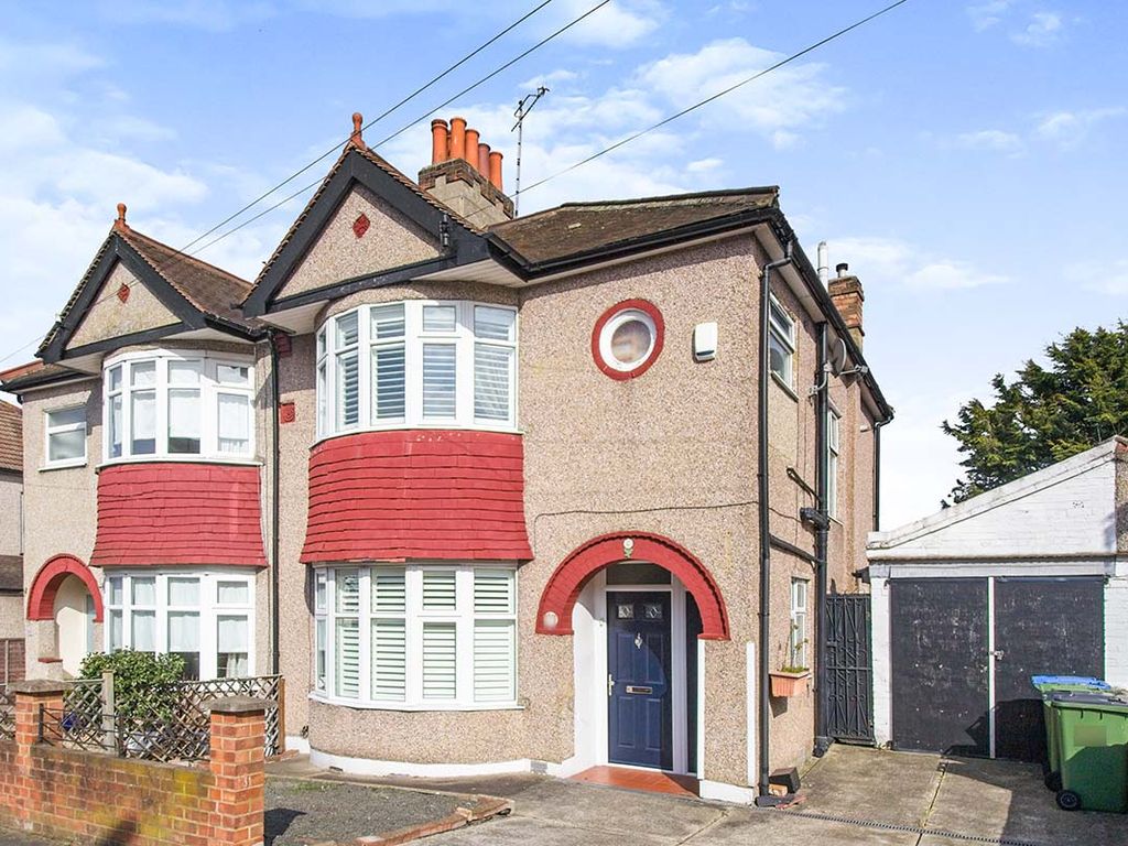 3 bed semidetached house for sale in Swingate Lane, London SE18 Zoopla