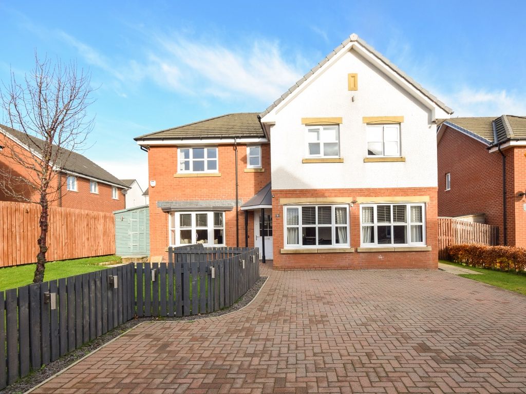 5 bed detached house for sale in Whittaker Avenue, East Kilbride