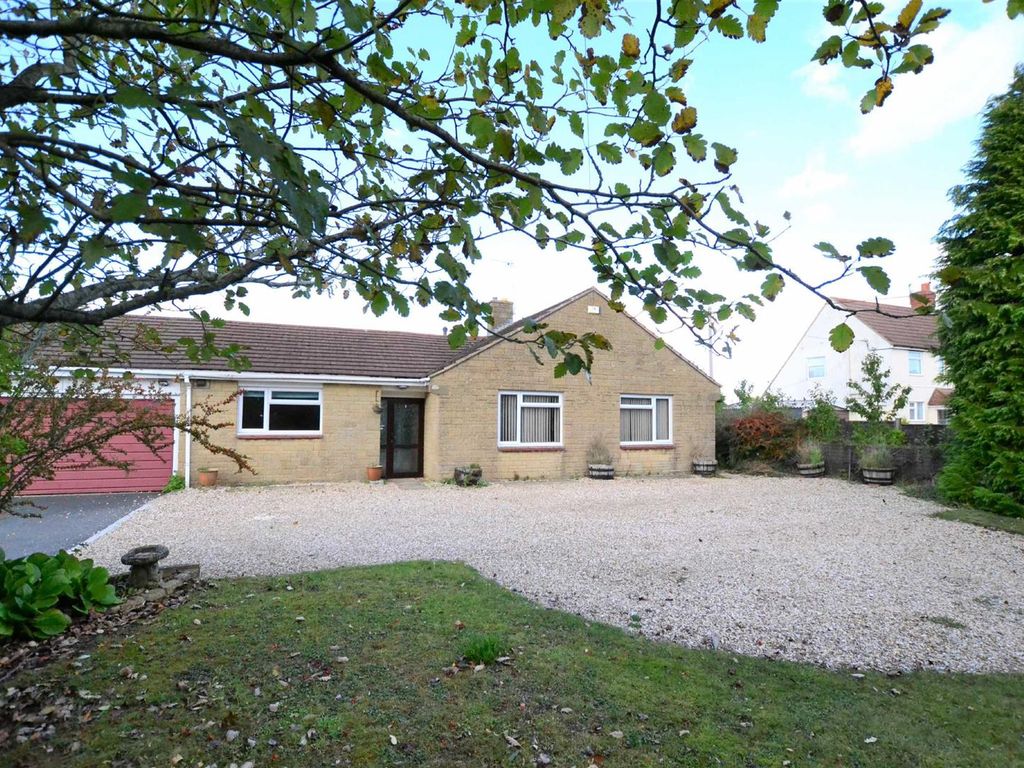 3 bed detached bungalow to rent in Pavenhill, Purton, Swindon SN5 Zoopla