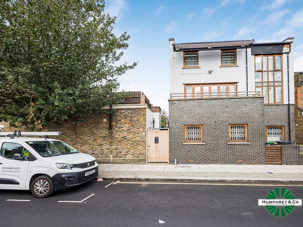 2 bed flat to rent in Park Lane, Tottenham N17, £1,550 pcm Zoopla