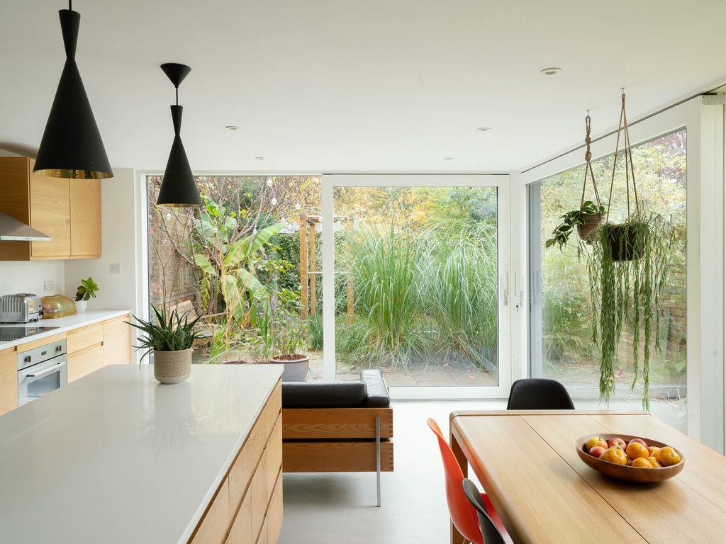 3 bed terraced house for sale in Fieldend, Twickenham TW1, £975,000 Zoopla