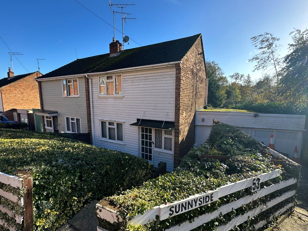 2 bed property for sale in 53 Sunnyside, Stansted Mountfitchet, Essex