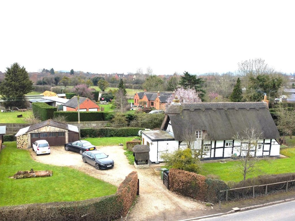 3 bed cottage for sale in Ledbury Road, Staunton, Gloucester GL19 Zoopla