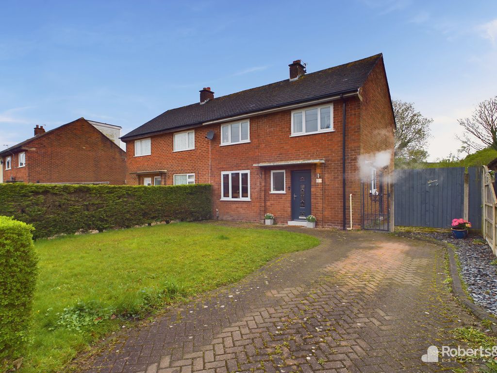 3 bed semidetached house for sale in Broadfield Drive, Penwortham
