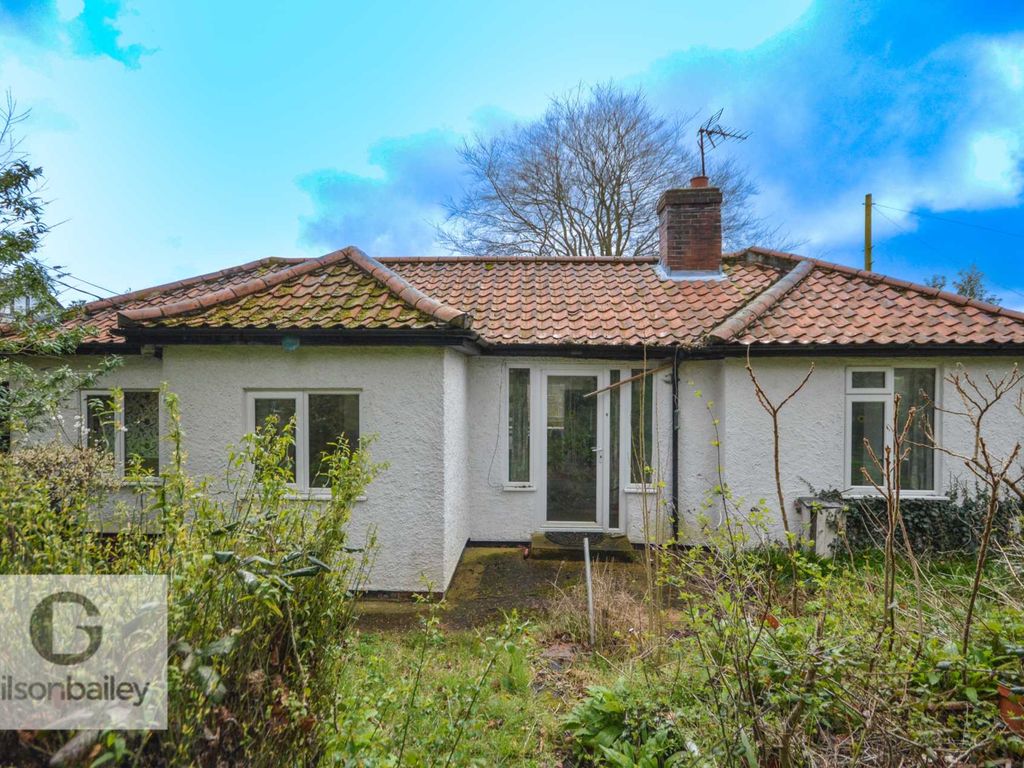 2 bed detached bungalow for sale in Laurel Drive, Brundall NR13 Zoopla