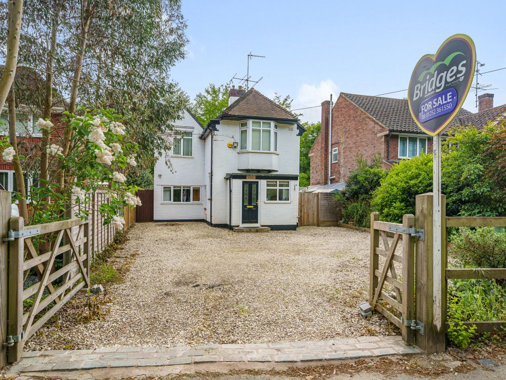 4 bed detached house for sale in Lake Road, Deepcut, Surrey GU16 Zoopla
