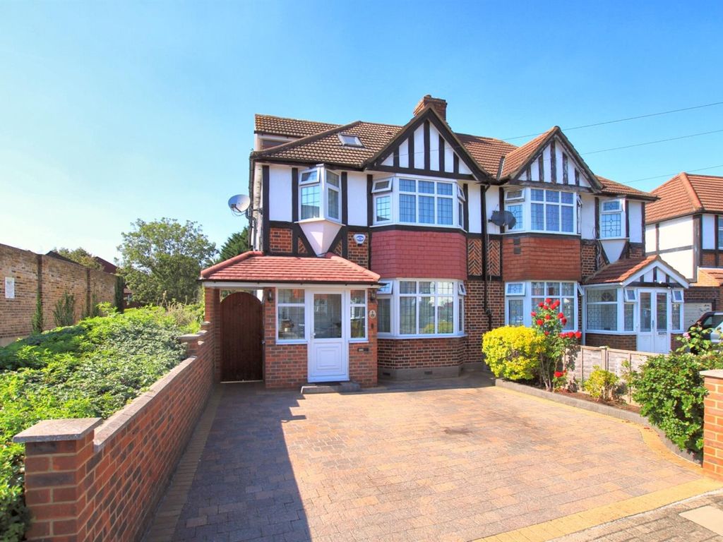 5 bed semidetached house for sale in St. Pauls Close, Hounslow TW3