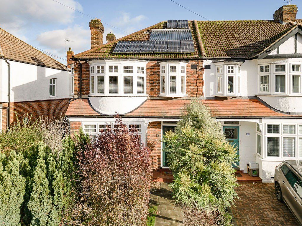 3 bed end terrace house for sale in Cannon Close, Raynes Park SW20, £865,000 Zoopla