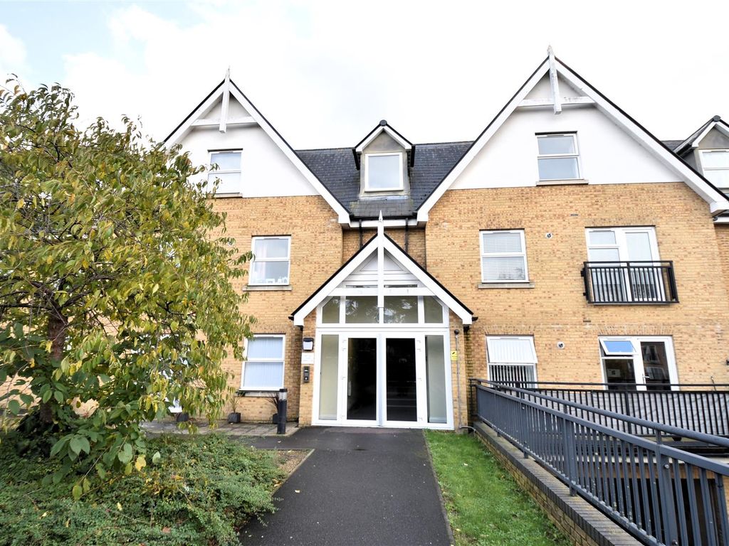 1 bed flat to rent in Tanners Close, Crayford, Dartford DA1, £1,200 pcm