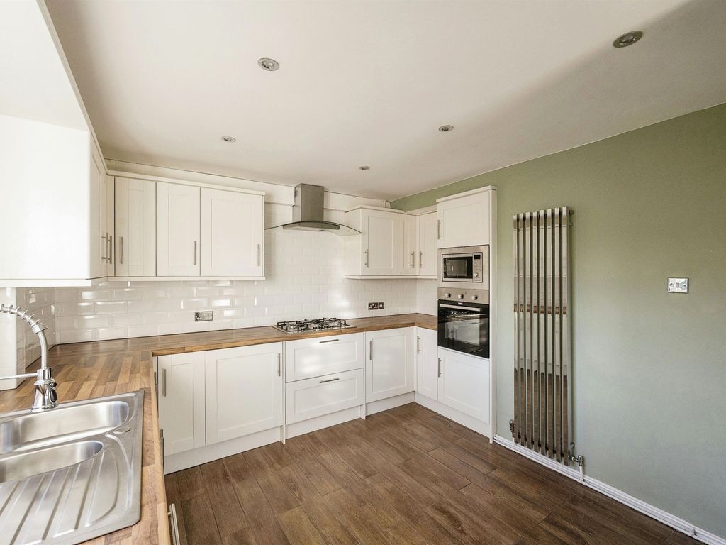 2 bed property to rent in St. Johns Road, Swinton, Mexborough S64, £795