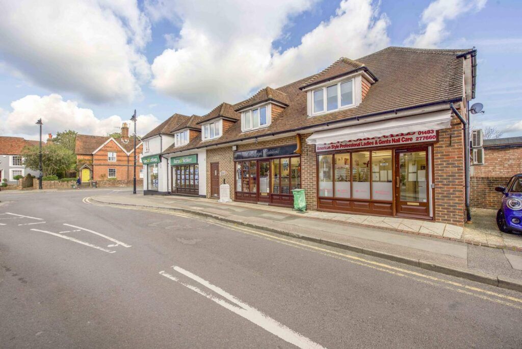 2 bed flat for sale in Village Way, Cranleigh GU6 Zoopla