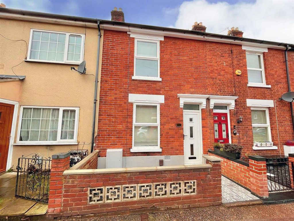 3 bed terraced house for sale in Palgrave Road, Great Yarmouth NR30, £