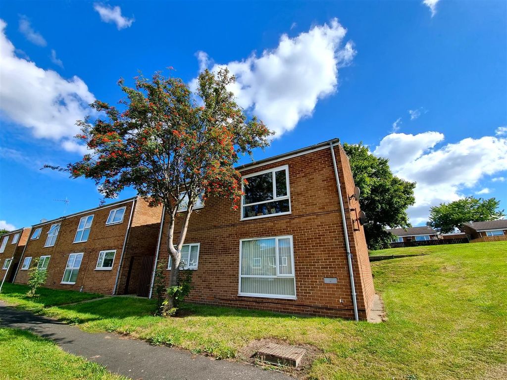 2 bed flat to rent in Portmeads Rise, Birtley, Chester Le Street DH3, £