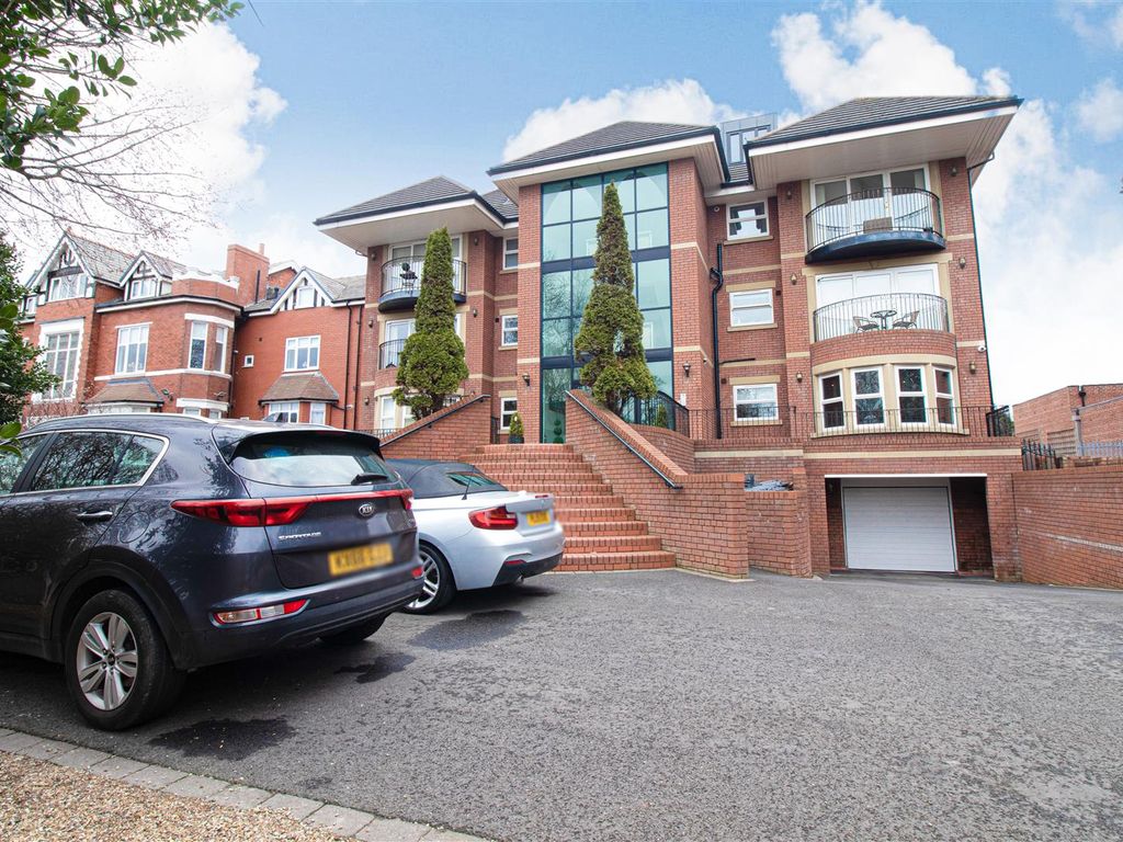3 bed flat for sale in Cambridge Road, Southport PR9 Zoopla