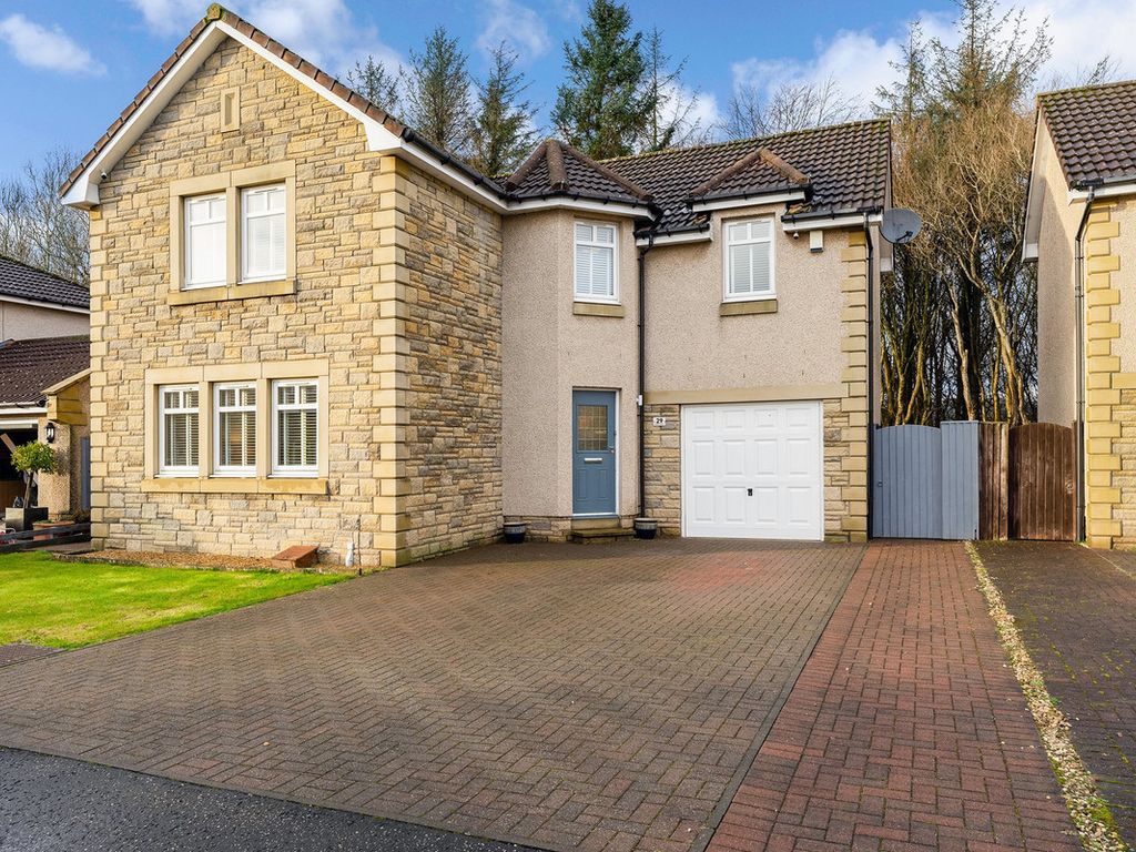 4 bed detached house for sale in Stanley Gardens, Glenrothes KY7, £