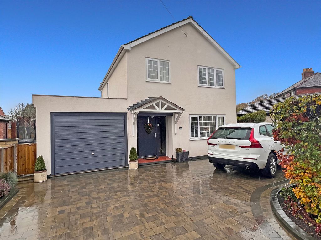 3 bed detached house for sale in Kingstown Road, Carlisle CA3, £298,000