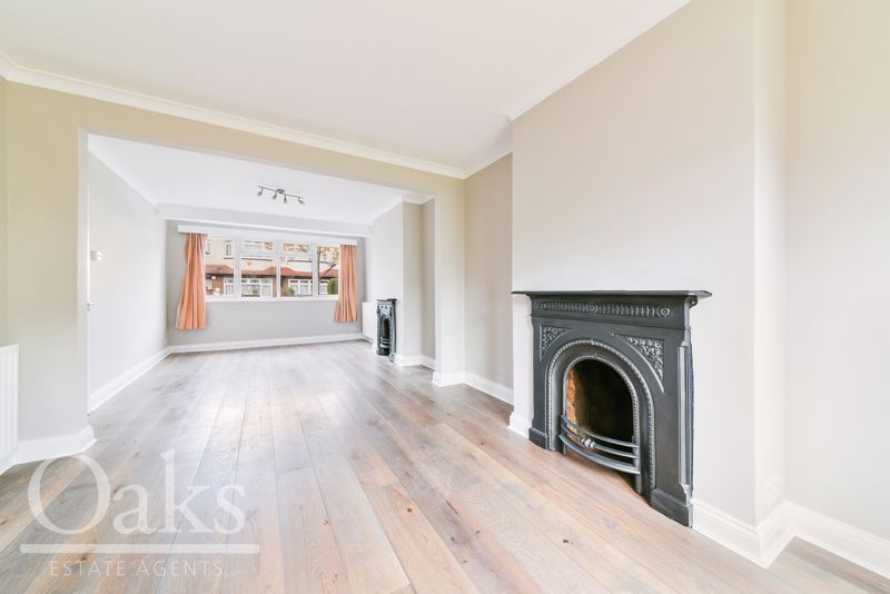 3 bed end terrace house to rent in Kynaston Crescent, Thornton Heath