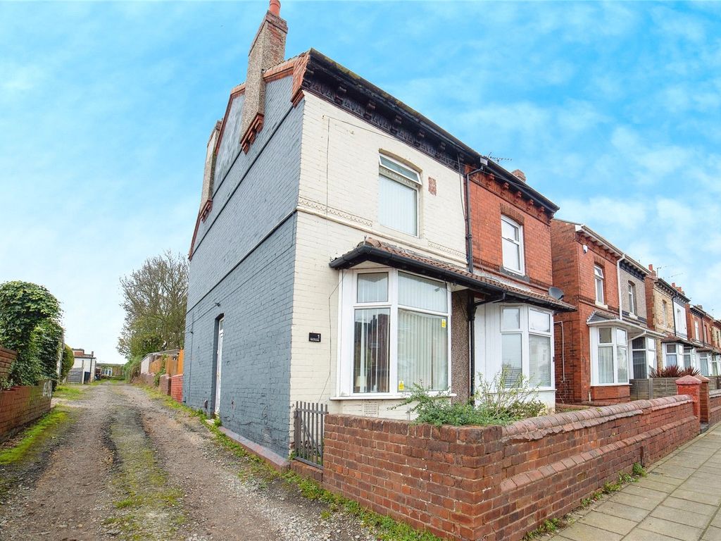3 bed semidetached house for sale in Vere Avenue, SuttonInAshfield