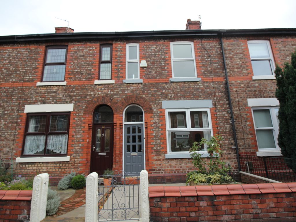 2 bed terraced house to rent in Pinnington Lane, Stretford, Manchester