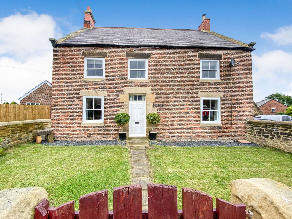 4 bed detached house for sale in Pegswood Village, Pegswood, Morpeth