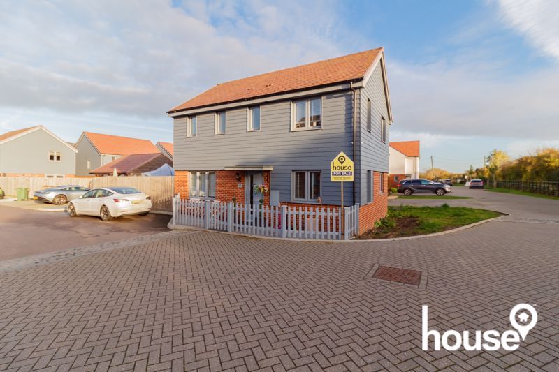 3 bed detached house for sale in Faraday Drive, Minster On Sea