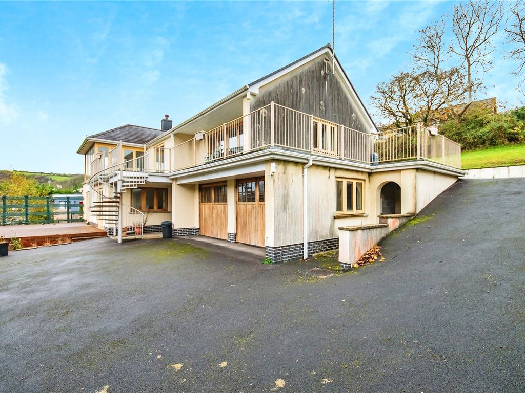 3 bed detached house for sale in Tresaith, Cardigan, Ceredigion SA43, £