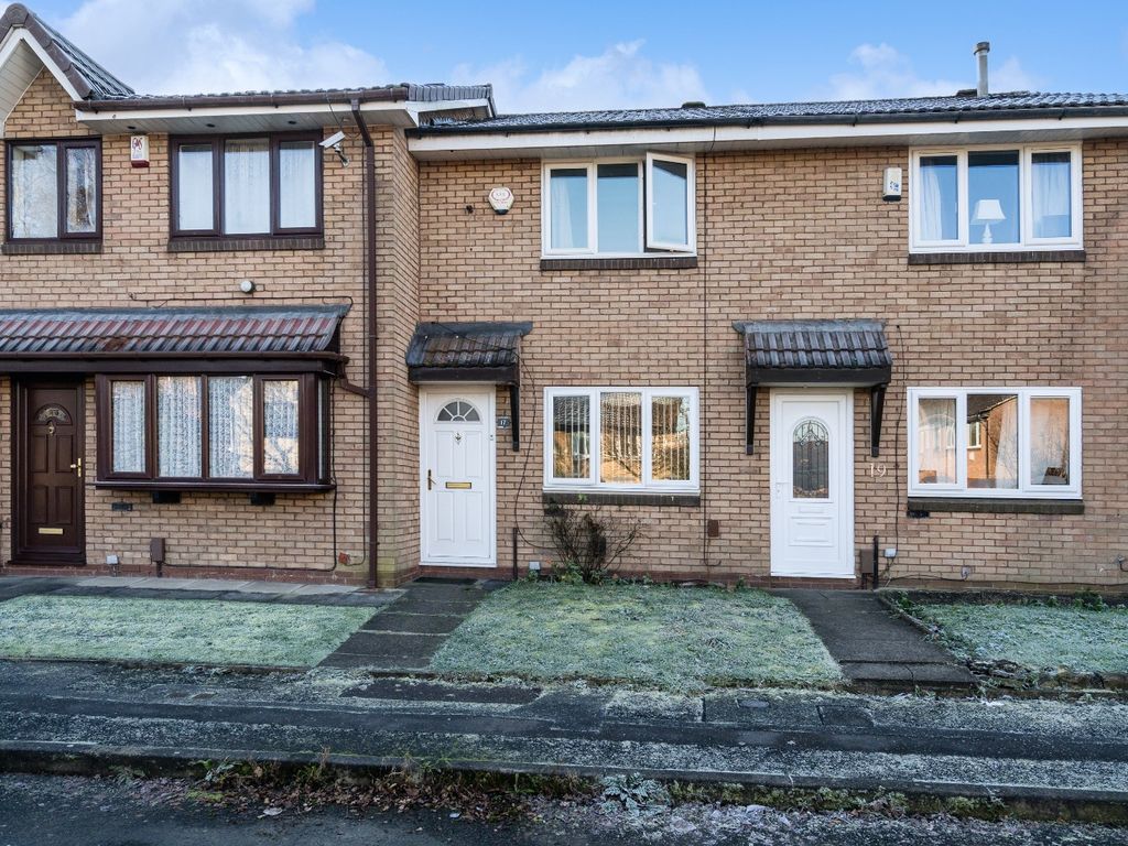 2 bed terraced house for sale in Kilsby Close, Farnworth, Bolton, Lancashire BL4, £130,000 Zoopla