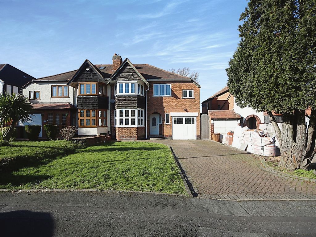 4 bed semidetached house for sale in Reservoir Road, Solihull B92 Zoopla