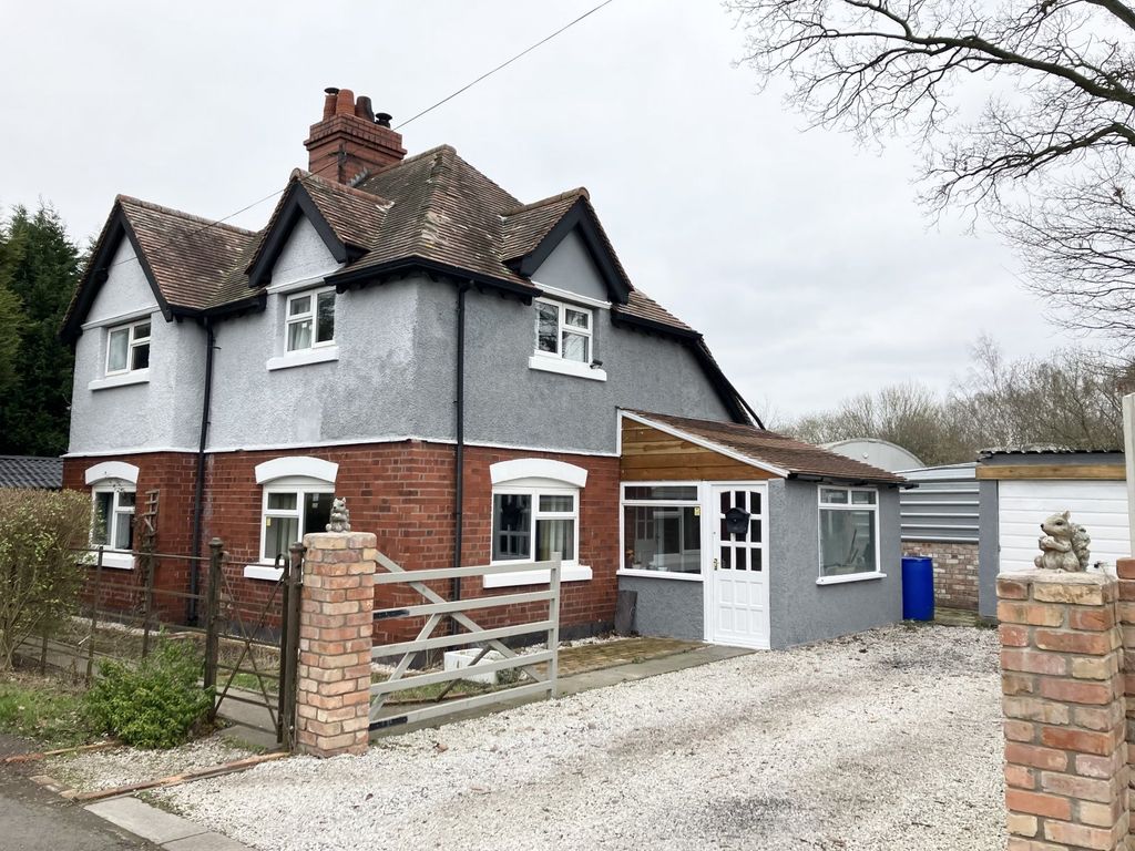 2 bed detached house for sale in Hadley Park Road, Leegomery, Telford