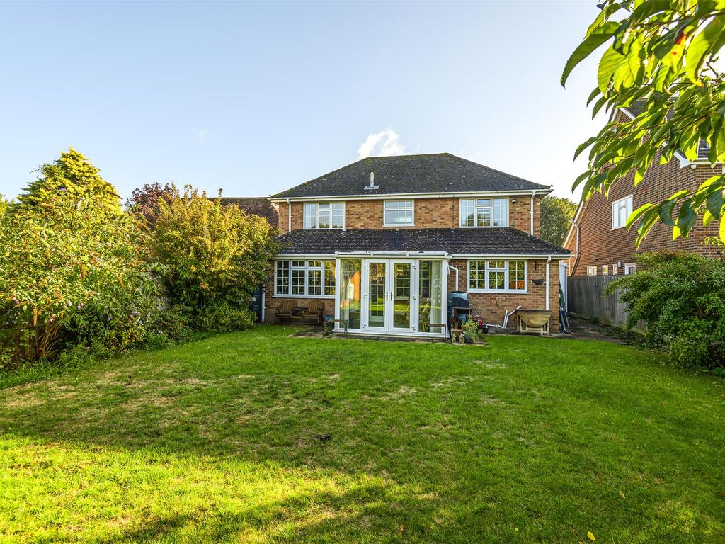 4 bed detached house for sale in Highdown Hill Road, Emmer Green