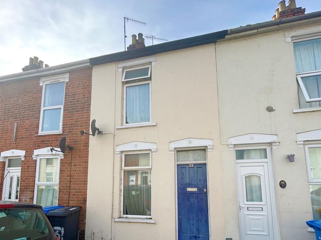 2 bed terraced house for sale in Bulstrode Road, Ipswich IP2, £150,000