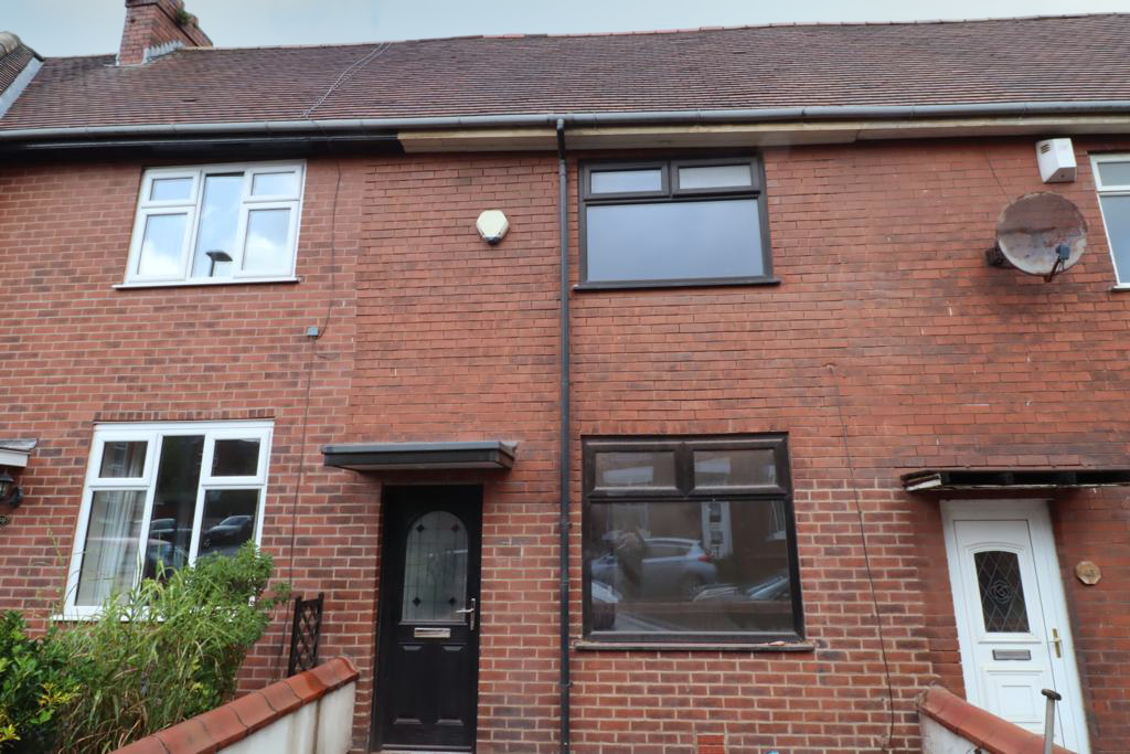 2 bed terraced house to rent in Taylor Street, Stalybridge SK15, £900