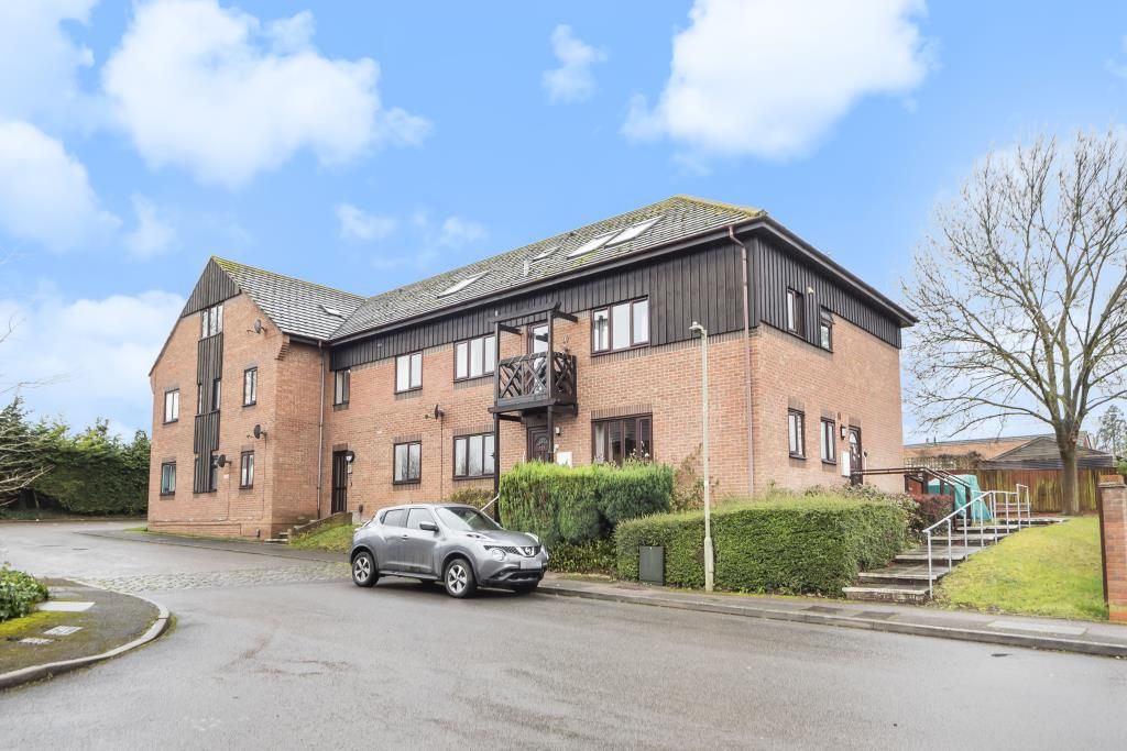 2 bed flat for sale in Didcot, Oxfordshire OX11, £200,000 Zoopla