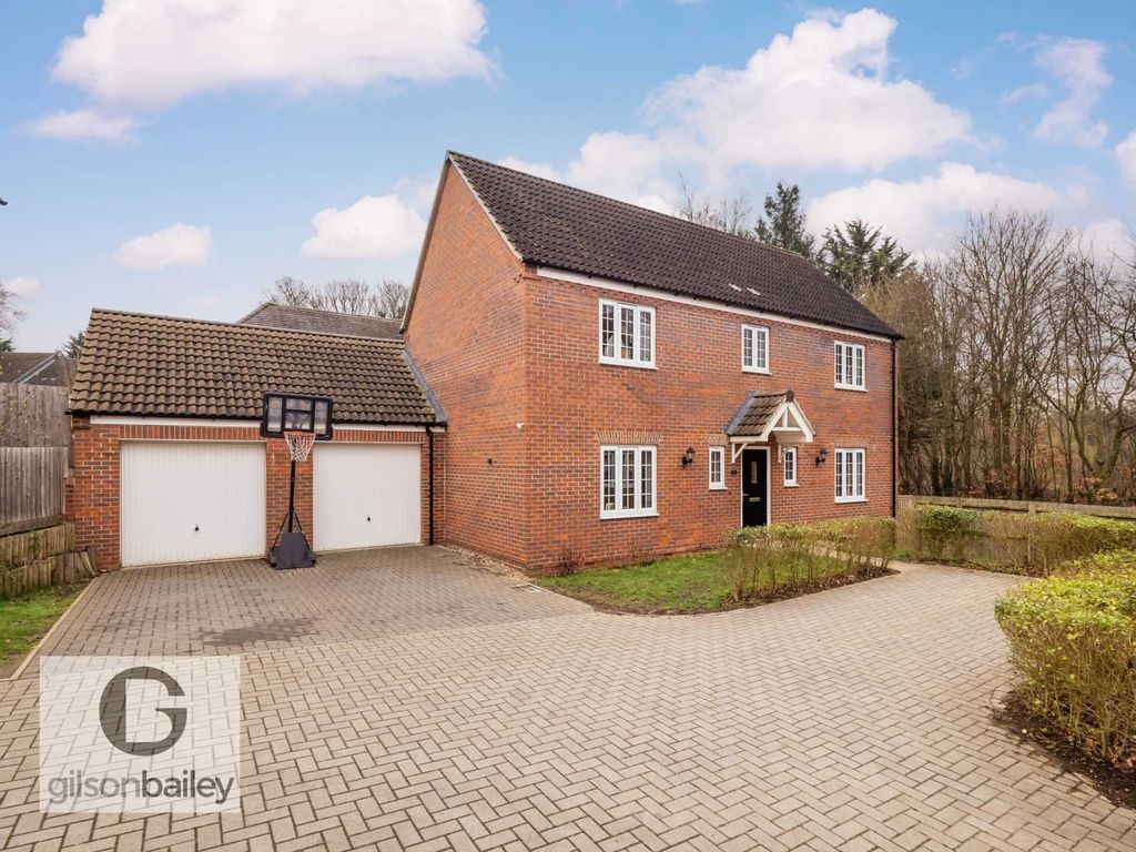 5 bed detached house for sale in Willow Close, Brundall NR13 Zoopla