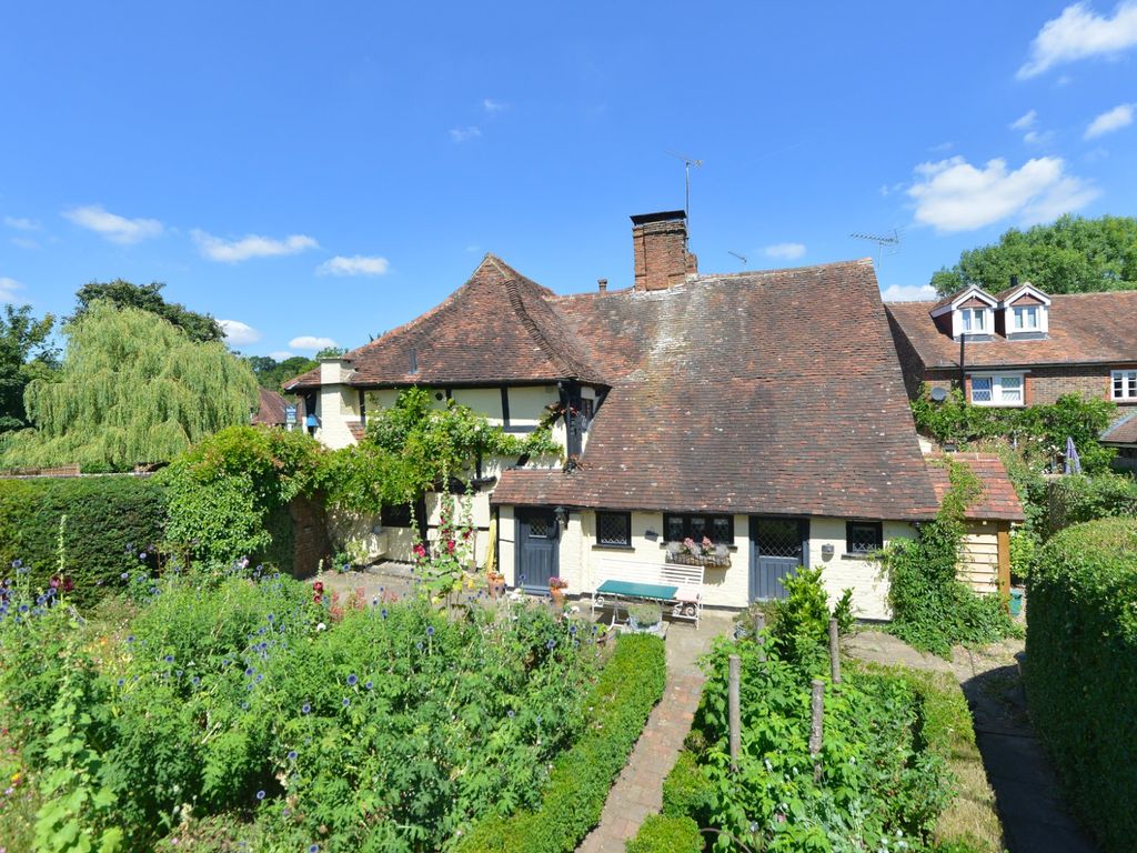 4 bed cottage for sale in Chiddingfold, Godalming, Surrey GU8 Zoopla