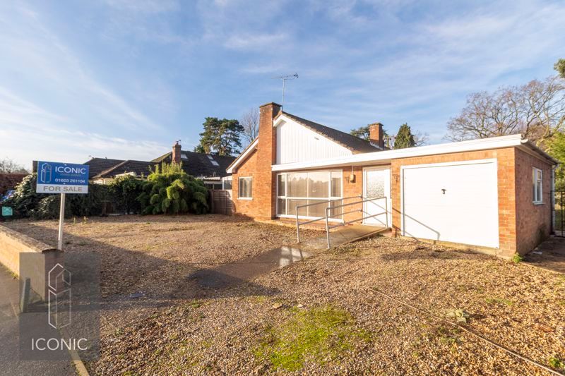 3 bed detached bungalow for sale in Lloyd Road, Taverham, Norwich NR8, £350,000 Zoopla 3 bed detached bungalow for sale in Lloyd Road, Taverham, Norwich NR8, £350,000 Zoopla