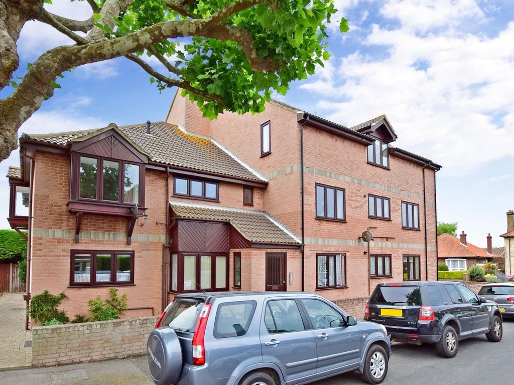 2 bed flat to rent in Claremont Road, Deal CT14 Zoopla