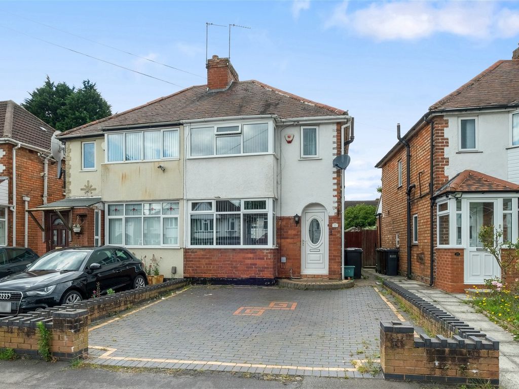 3 bed semidetached house for sale in Rock Road, Solihull B92, £270,000