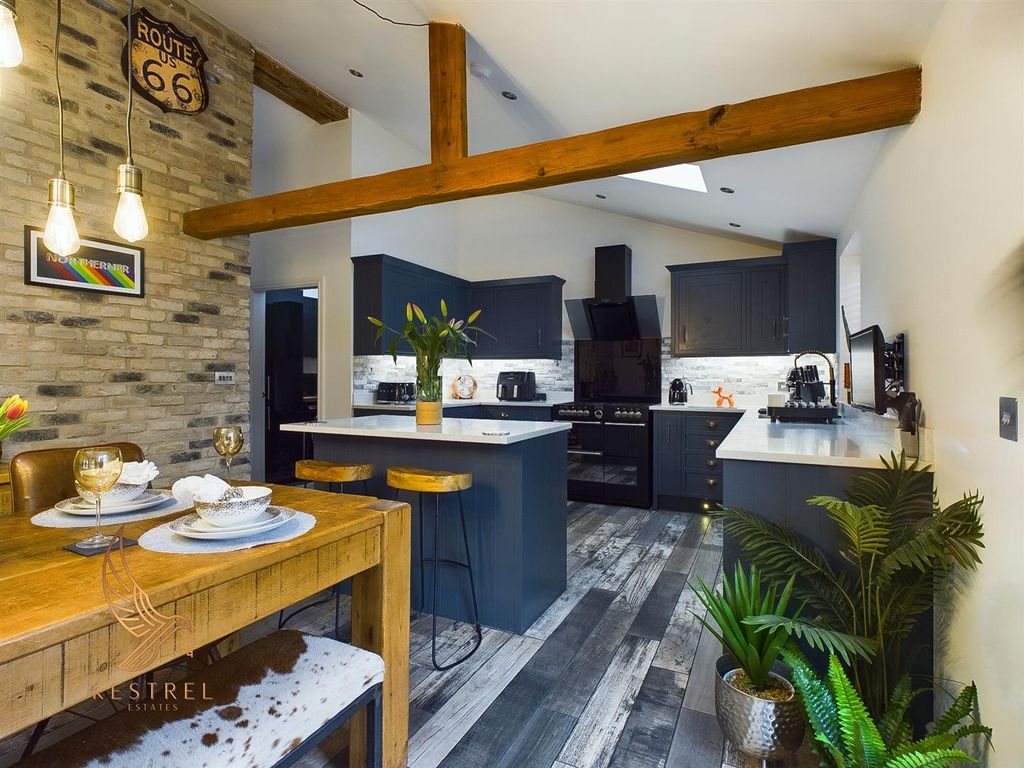 2 bed semidetached house for sale in Hollygarth Lane, Beal, Goole DN14