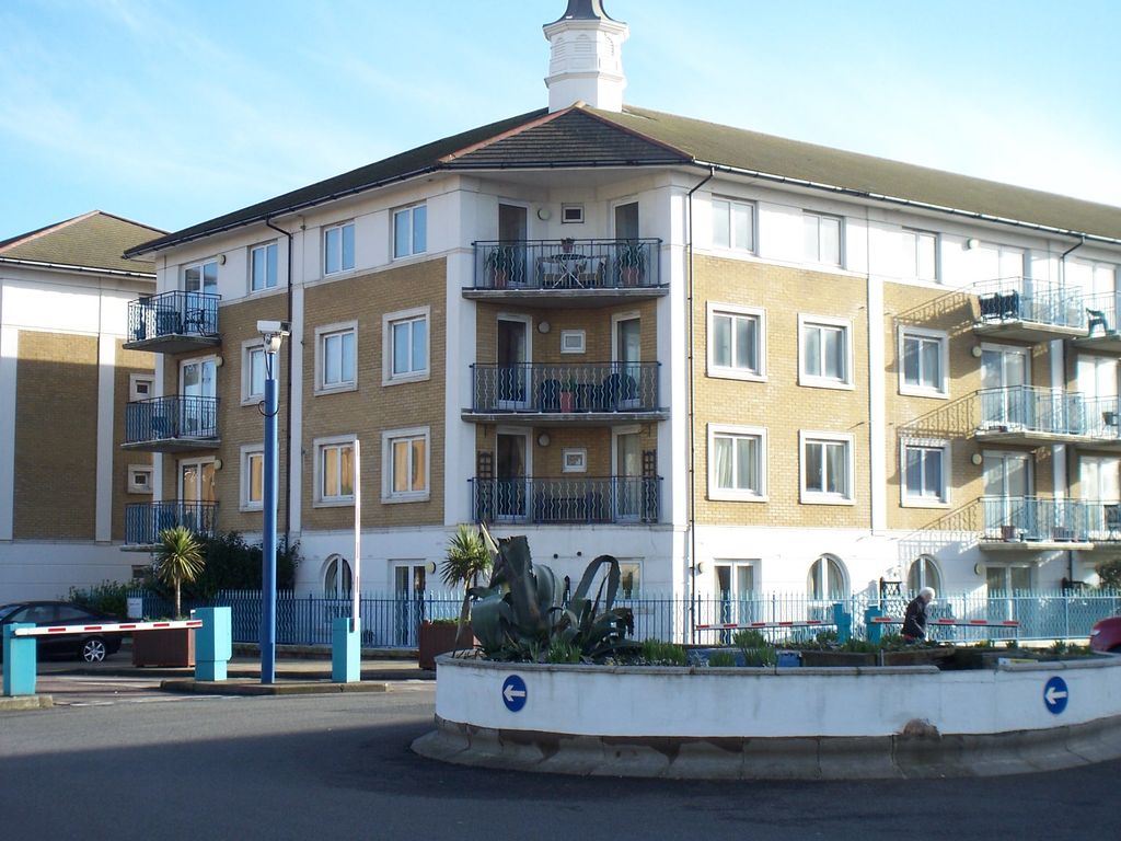 2 bed flat to rent in The Strand, Brighton Marina Village, Brighton BN2