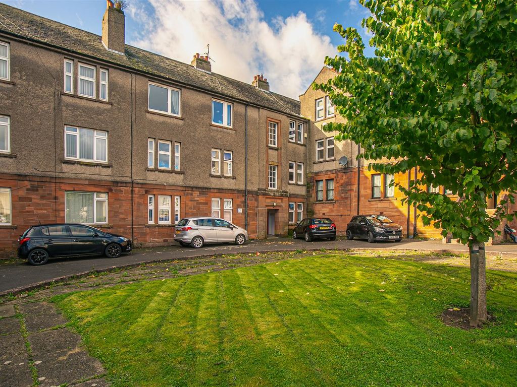 2 bed flat for sale in Tay Street, Monifieth, Dundee DD5, £128,000 Zoopla