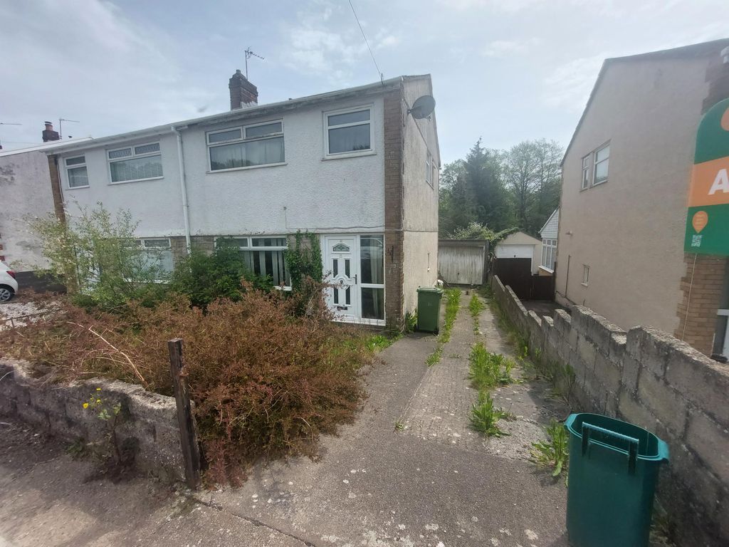 3 bed semidetached house for sale in Marlborough Close, Llantwit Fardre, Pontypridd CF38 Zoopla