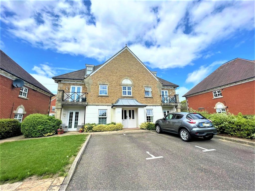 2 bed flat for sale in Jasmine Way, BexhillOnSea TN39, £310,000 Zoopla