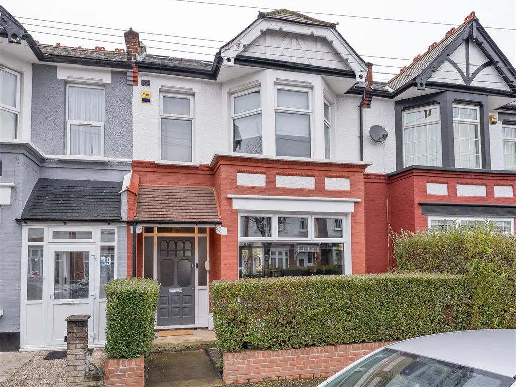 4 bed terraced house for sale in Belgrave Road, London E10, £850,000