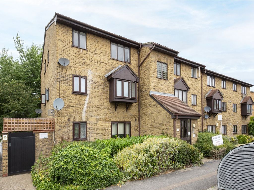1 bed flat for sale in South Birkbeck Road, Leytonstone, London E11, £